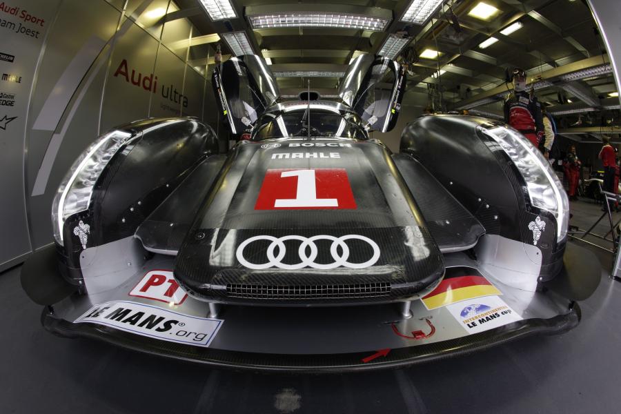  Audi R18 TDI Ultra Le Mans 24hr 2011 года  (фото 75 из 108)